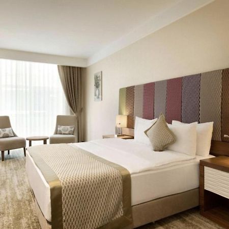 Ramada By Wyndham Gemli̇K Hotell Gemlik Eksteriør bilde