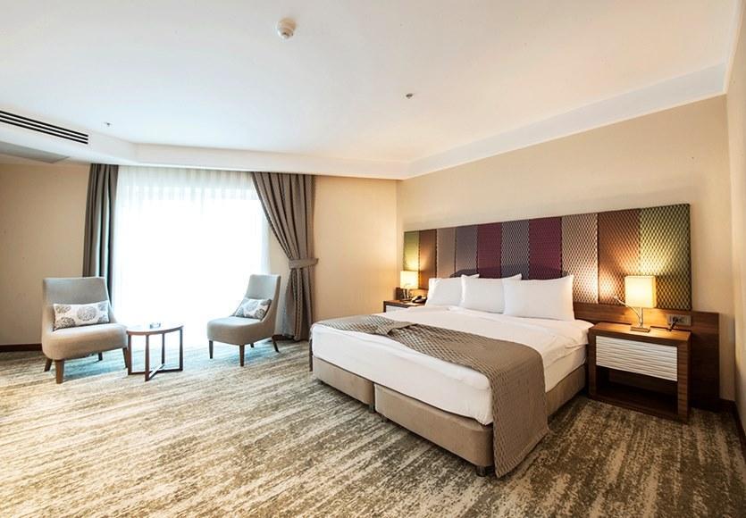 Ramada By Wyndham Gemli̇K Hotell Gemlik Eksteriør bilde