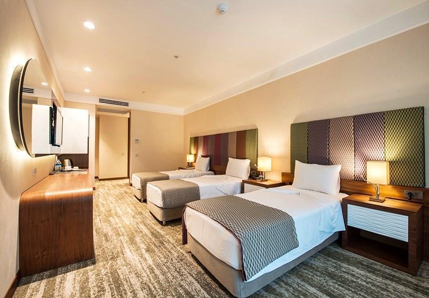 Ramada By Wyndham Gemli̇K Hotell Gemlik Eksteriør bilde