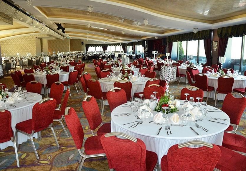 Ramada By Wyndham Gemli̇K Hotell Gemlik Eksteriør bilde