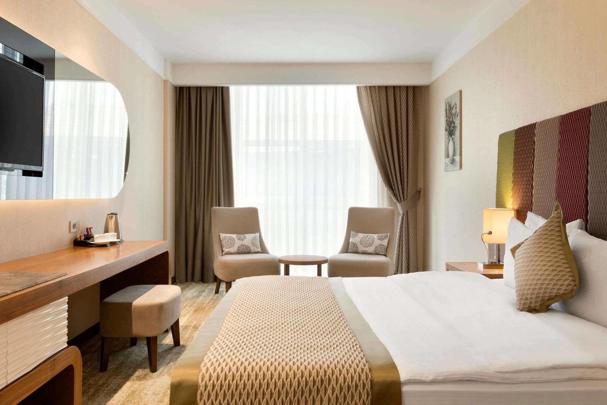 Ramada By Wyndham Gemli̇K Hotell Gemlik Eksteriør bilde